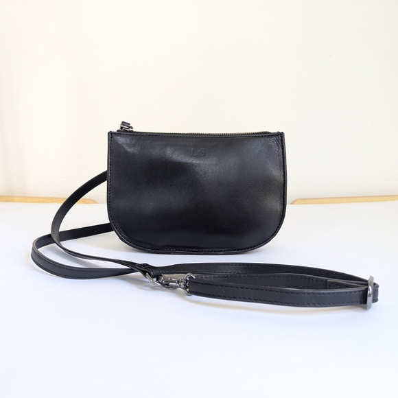 Lo & Sons The Waverly Black Crossbody Bag - Picture 1 of 13